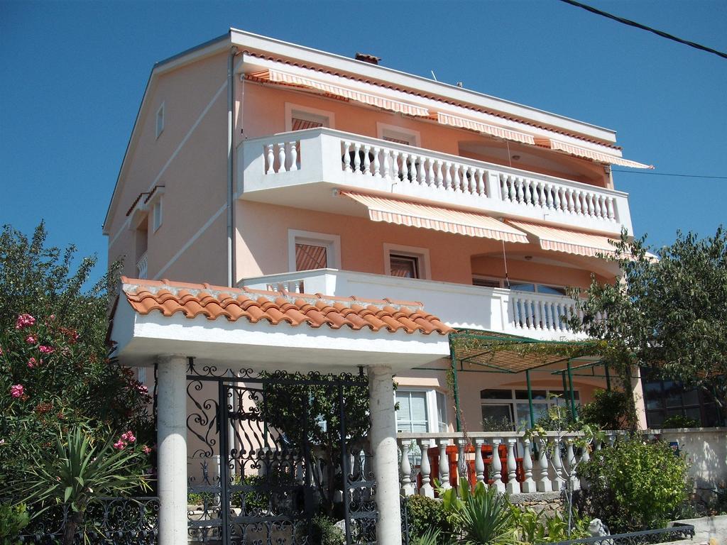 Velic * Crikvenica