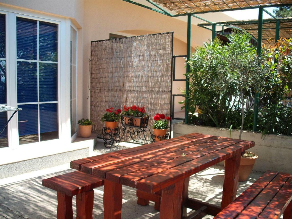 Apartment Velic *